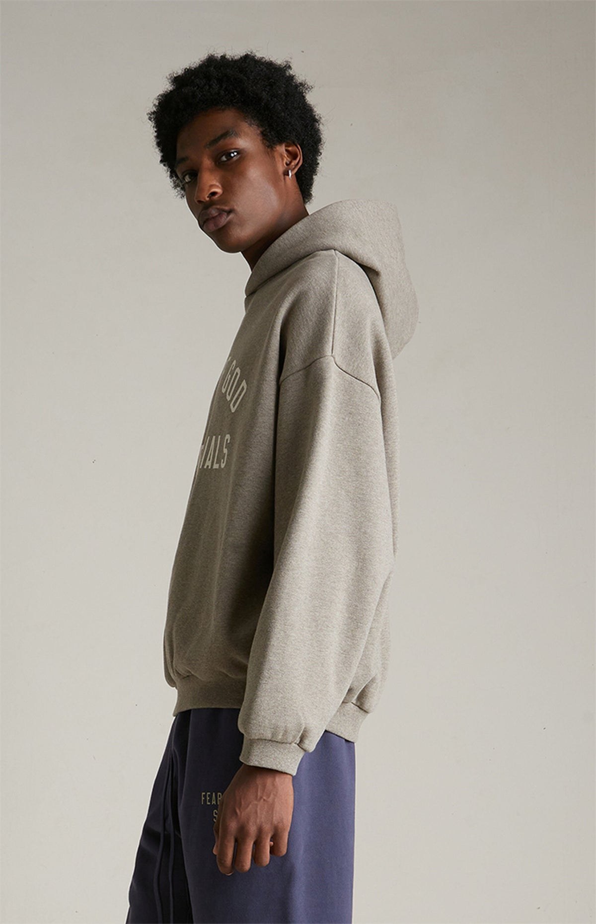 Essentials Hoodie “Heather Gray” (FW24) – תמונה 3