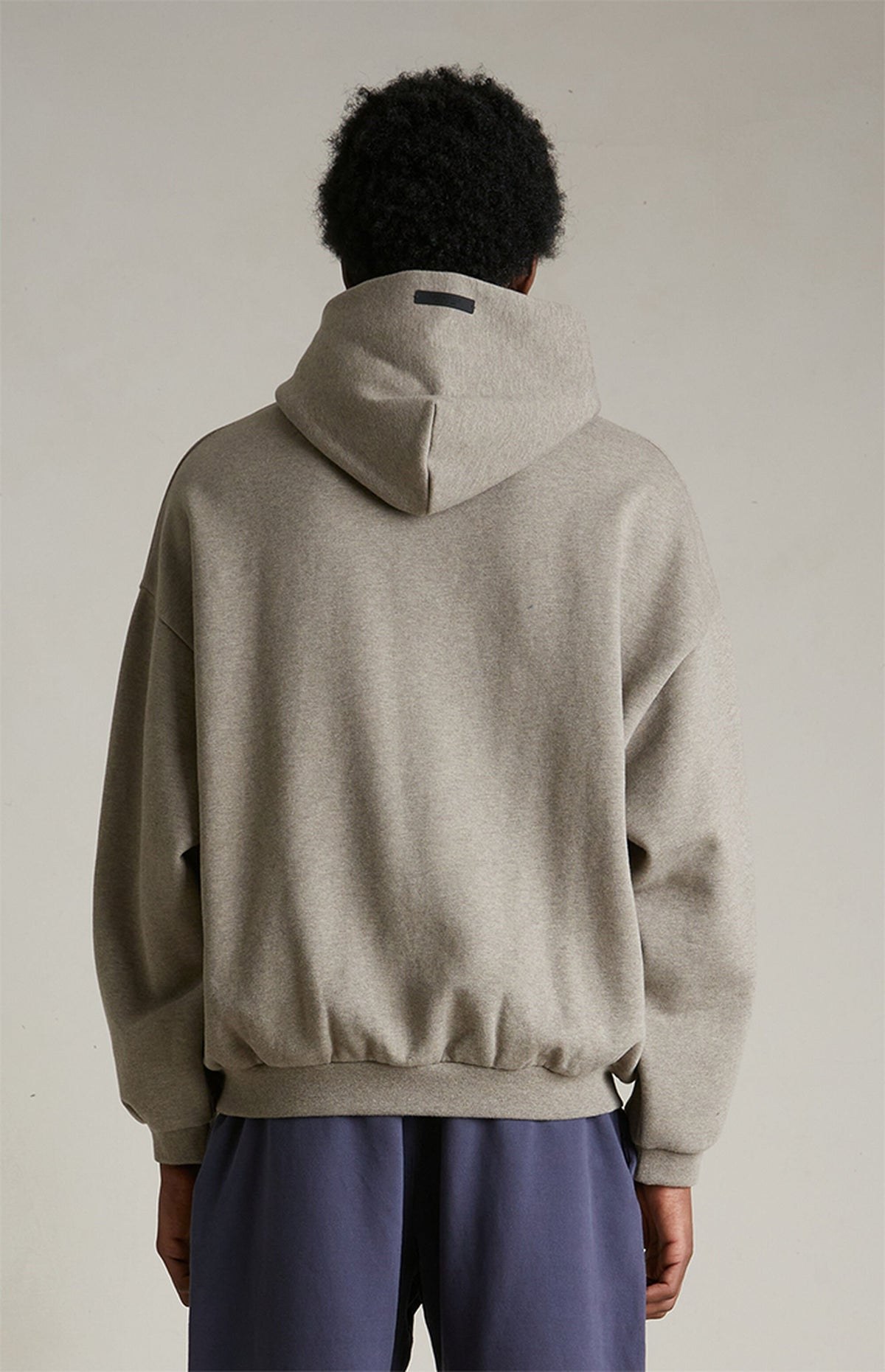 Essentials Hoodie “Heather Gray” (FW24) – תמונה 4